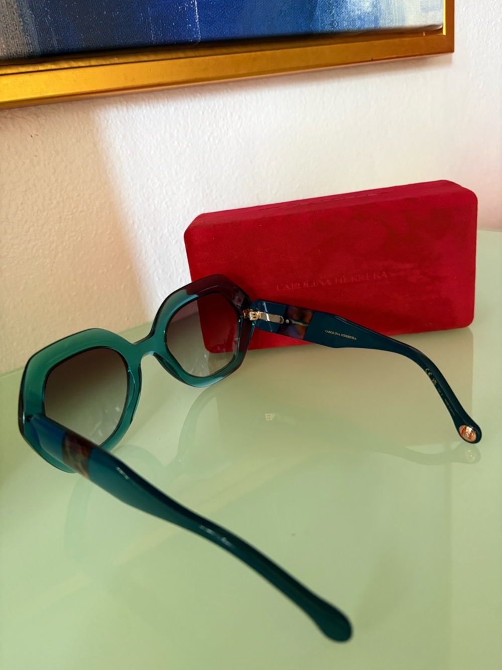 Carolina Herrera Oversized Sunglasses with Original Case - Picture 8 of 15